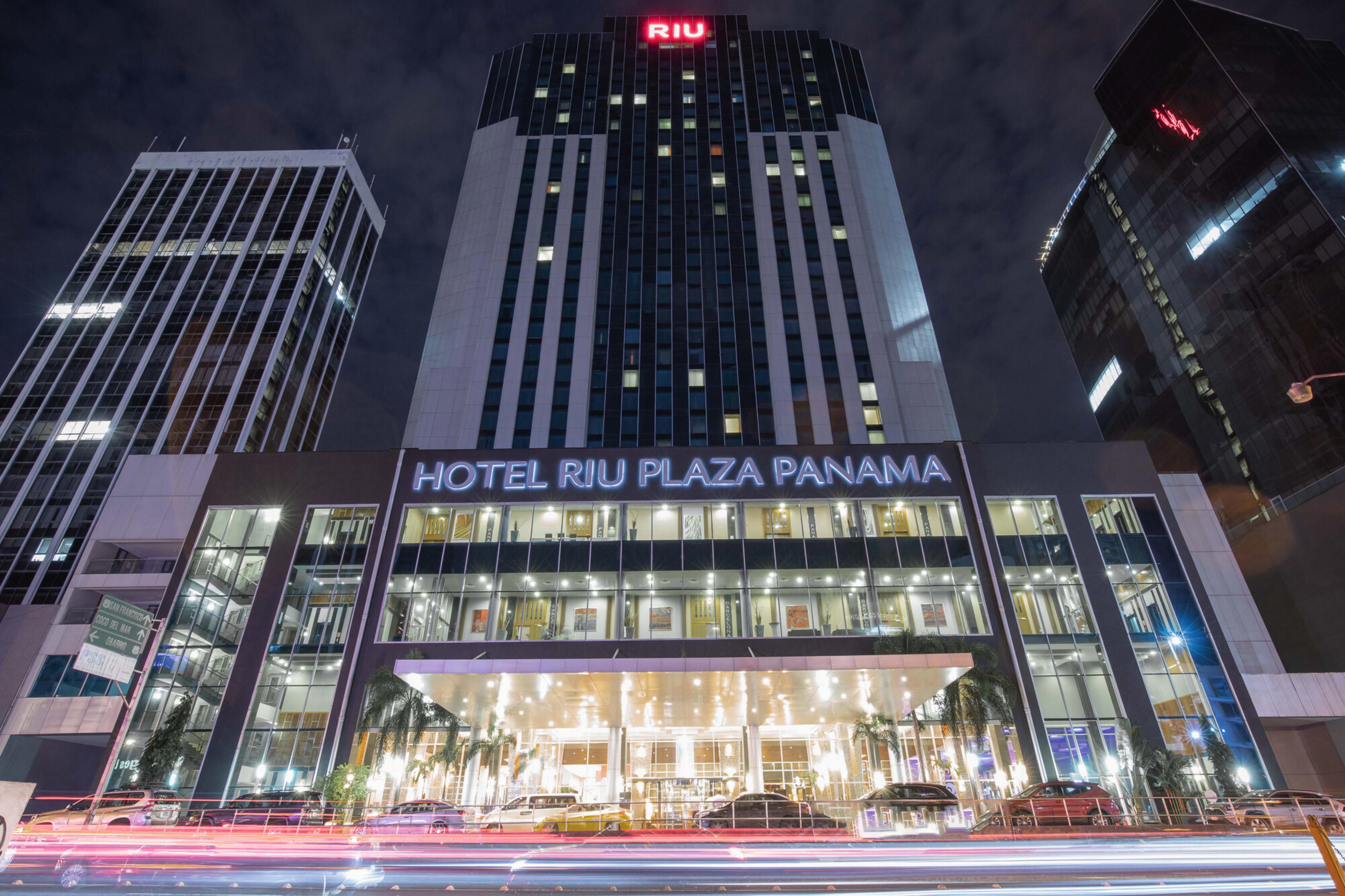 Riu Plaza Panama Hotel Exterior foto